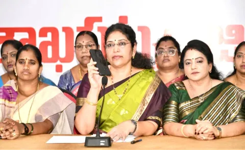 Mlc Varudu Kalyani Fires On Home Minister Vangalapudi Anitha