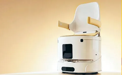 China has developed an innovative autonomous robot toilet