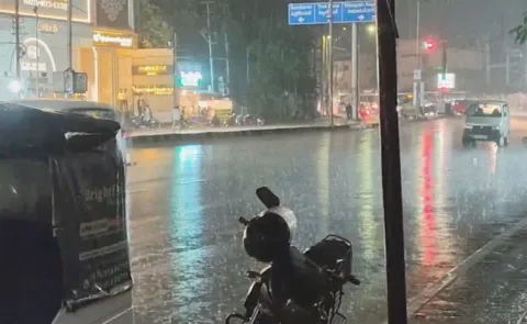 Rain In Many Places In Hyderabad