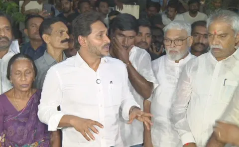 Ys Jagan Meet Sai Krishna Family Members Updates
