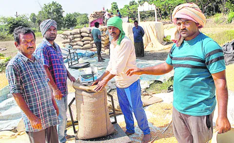 Farmers Waiting for investment funds as the Kharif season begins