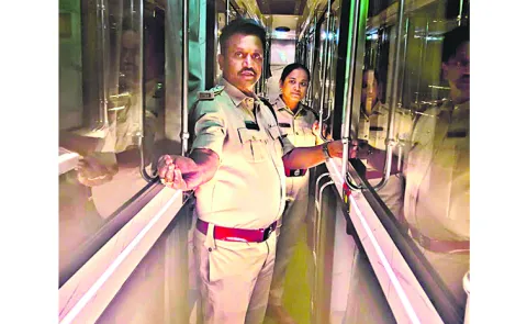 Seizure of travel buses with glass chambers 