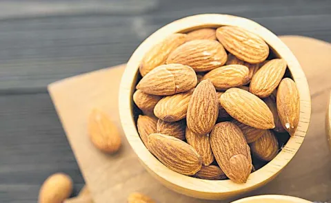 Almonds Improve Eyesight And Health