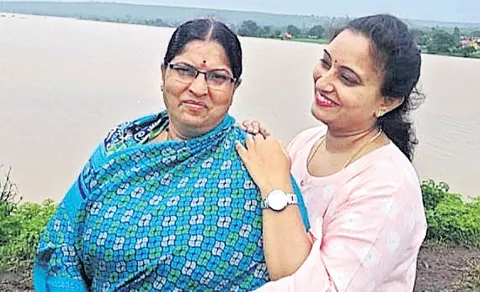 karnataka mother and daughter incident