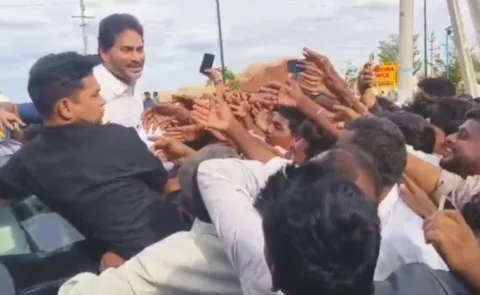 YS Jagan Arrives in Pulivendula on a 3Day Tour