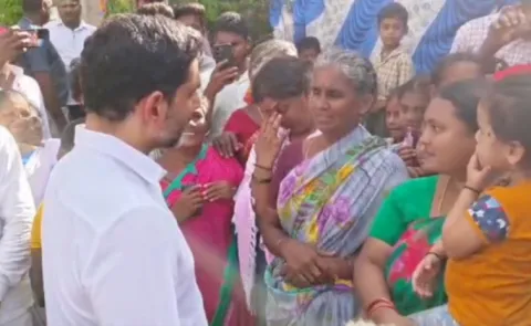 Women Shock To Minister Nara Lokesh In Avanigadda Constituency