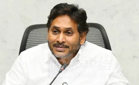 YS Jagan Serious Comments On CBN Govt Over SHG
