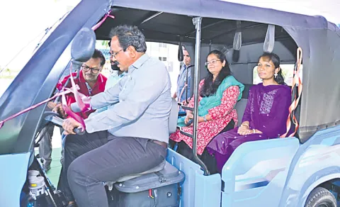 medak-collector pratima singh rides electric auto additional collector drives
