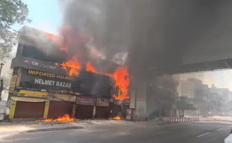 Ameerpet Mytrivanam Fire Accident news Updates