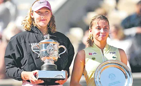 Russian teenager Mirra Andreeva wins French Open