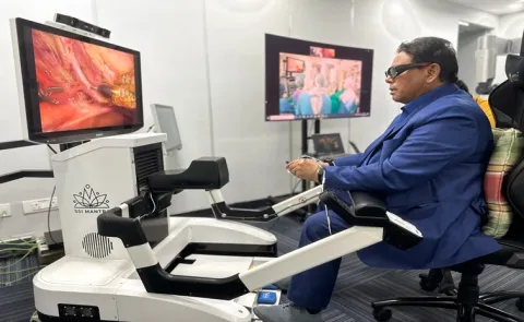 Indian-origin cardiac surgeon Dr. Sudhir Srivastava sets robotic telesurgery