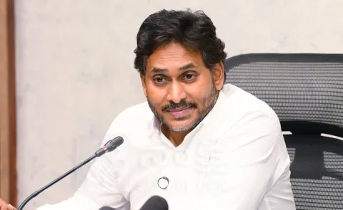 YS Jagan Meet Kranti Kumar Family At Vijayawada