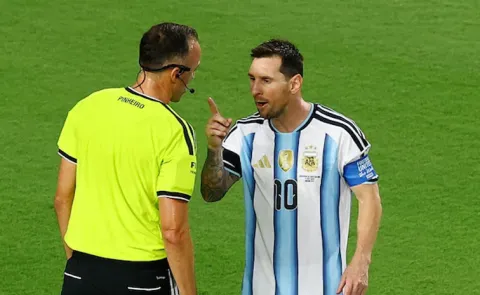 Messi Heat-Argument-Portuguese World Cup Referee Viral FIFA WC