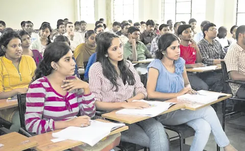 Students Show Interest in Computer-Related Engineering Courses