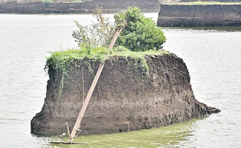 Chandrababu government is troubling Amaravati farmers in various ways