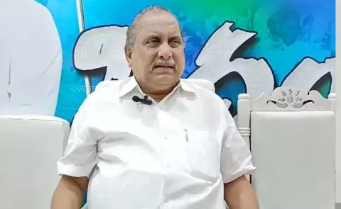 Condolences pour in from political leaders after Mudragada Demise