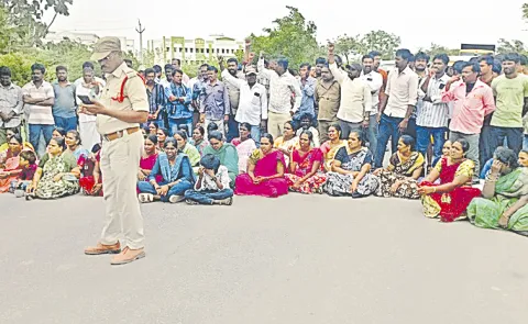 Students expelled from Tadikonda Gurukul school