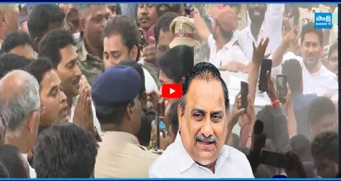  YS Jagan Visuals At Mudragada Padmanabham House 1