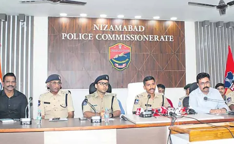Nizamabad CP Sai Chaitanya reveals details of people who assassinated leopard