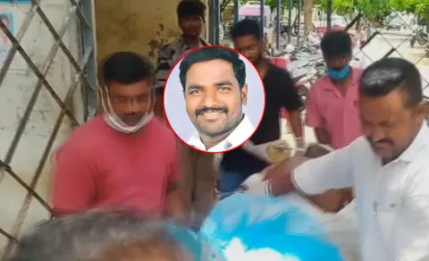 Congress leader Adupa Mahesh Attacked By Rowdy Sheeter: Dies