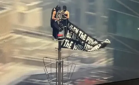 Daredevil Couple Arrested After Scaling Empire State Building