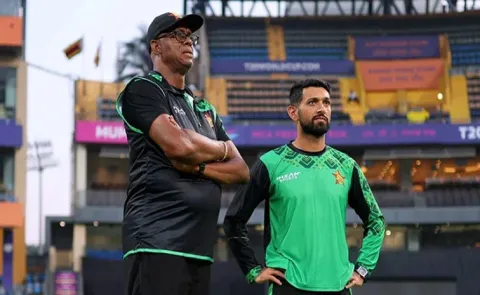 Courtney Walsh appointed bowling coach of Zimbabwe