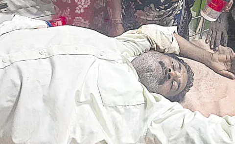 Elderly man attempts suicide