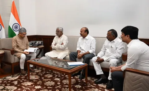 YSRCP MPs Meet Union Minister Ashwini Vaishnaw