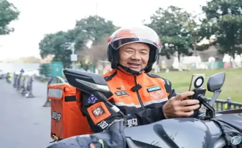 china food delivery rider wang  jibing luxun literature award13