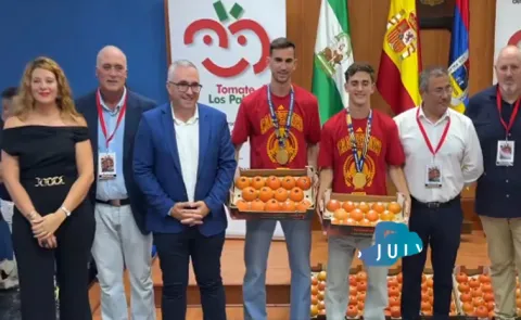 Spain Players Weight-With-Tomatoes-Unique Celebration-Wins-FIFA World Cup