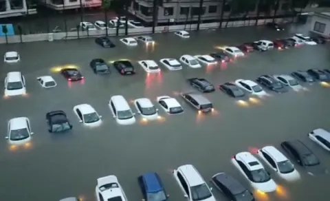 Over 50 Cars Submerged As Rain Floods Parking Lot In Gujarat Valsad
