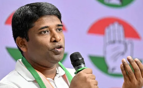 Resignation Pending for 7 Years Former IAS Officer Urges PM Modi to Accept It