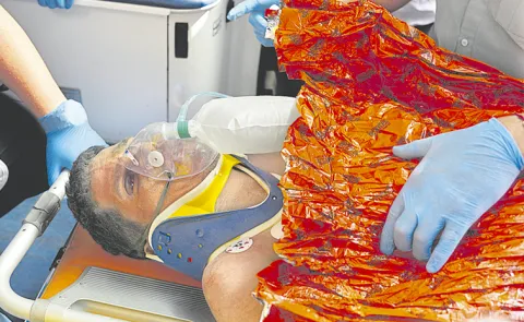 Venezuelan security guard pulled alive from earthquake basement rubble after 8 days13
