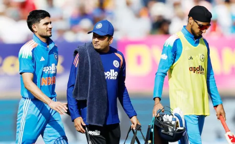 Is Shubman Loses Faith In BCCI Medical Team Seeks Help From Outside