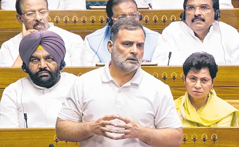 Rahul Gandhi targets Amit Shah over student protest crackdown