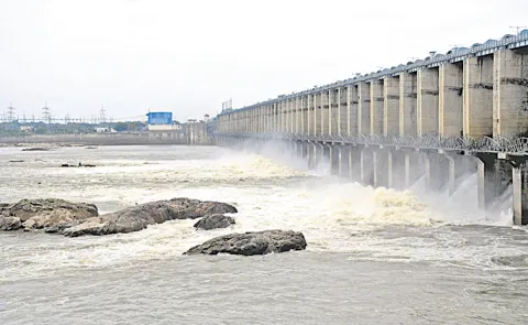 Heavy Inflow of Flood Water Into Srisailam Project
