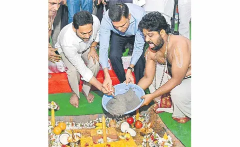 JSW CMD Sajjan Jindal thanks YS Jagan