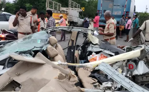 Road Accident In Nalgonda