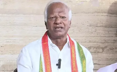 Kadiyam Srihari counters Konda Surekha