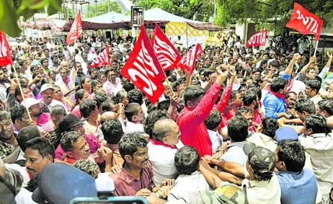 Vijayawada dharna chowk erupts with slogans