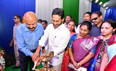 Chandrababu attempts another credit theft