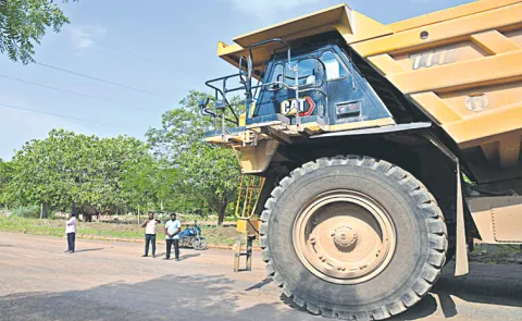 Production stopped at Bharathi Cements by Chandrababu Govt