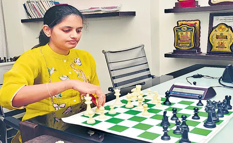 Niharika Challa becomes latest Woman International Master at 14th Pontevedra Masters12