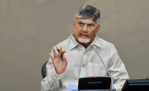 The alliance government is once again relying heavily on massive loans