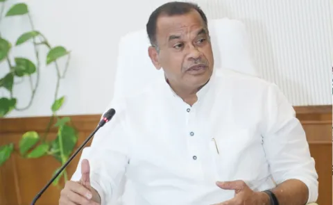 Minister Komatireddy Venkat Reddy makes crucial announcement on Uppal Elevated Corridor