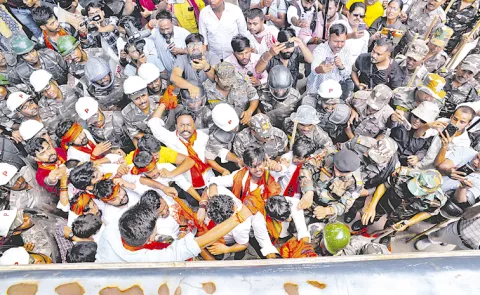 Police in Ranchi used force to disperse thousands of student protesters
