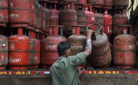 India Sets Massive LPG Production Targets for 21 Refineries Middle East Crisis