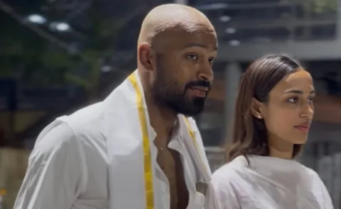 Hardik Pandya-Offers Prayers With Girlfriend Mahieka In Tirumala-New-Look