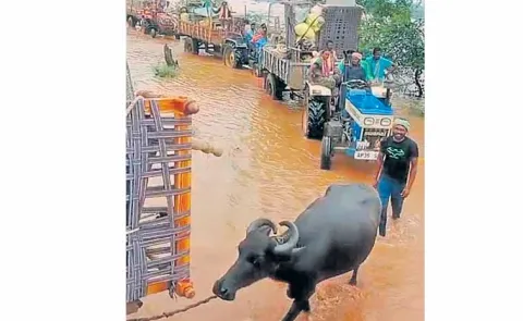 Flooding crosses third danger mark at Bhadrachalam