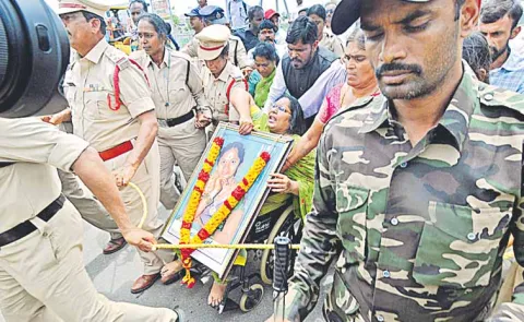 Parvatibai abandons wheelchair pilgrimage after being stopped by police